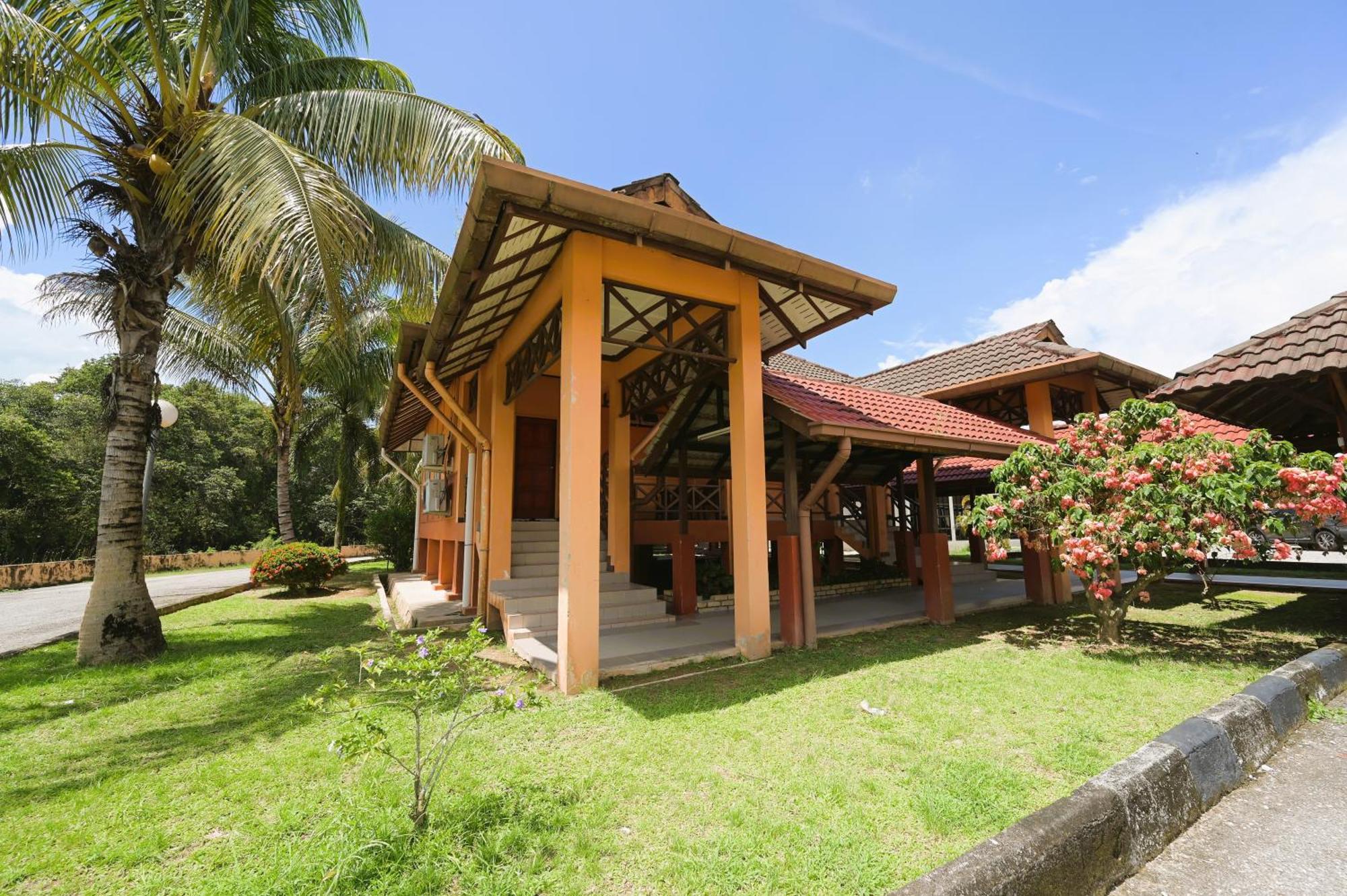 Kesedar Hotel Travel & Tours Sdn Bhd Gua Musang Ngoại thất bức ảnh
